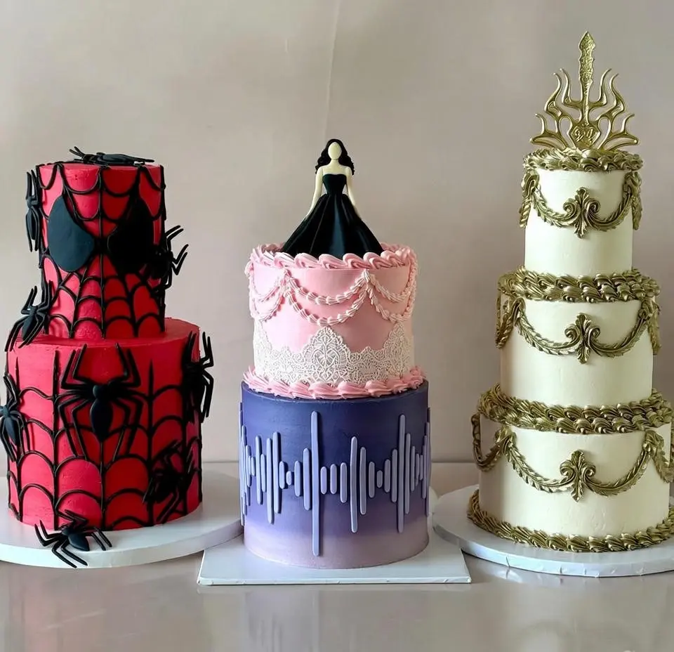 Birthday Cake Ideas for Scarlett Johansson